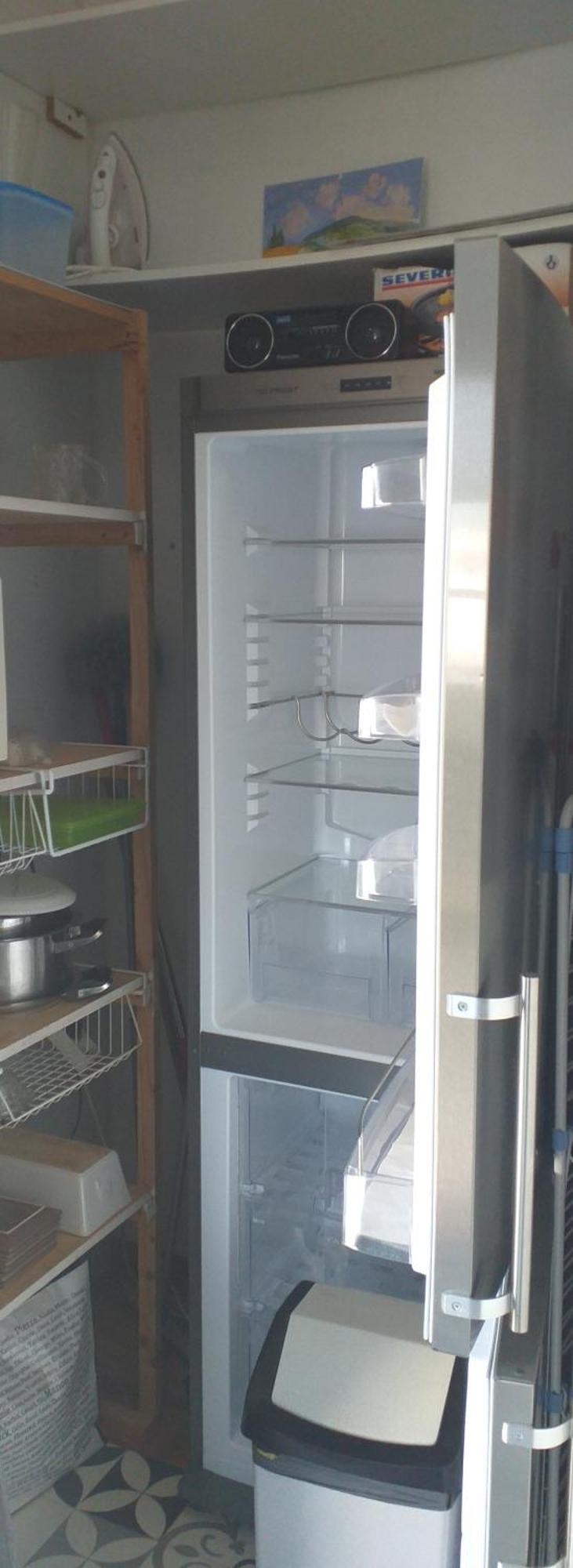 Un Petit Coin De Paradis Modene Værelse billede